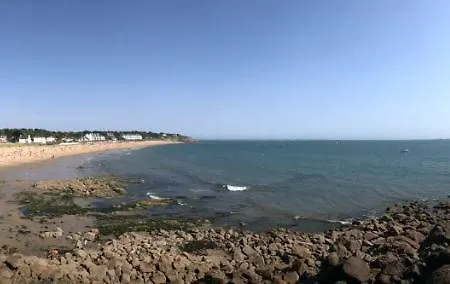 Vue Mer Sur La Plage דירה פורנישי
